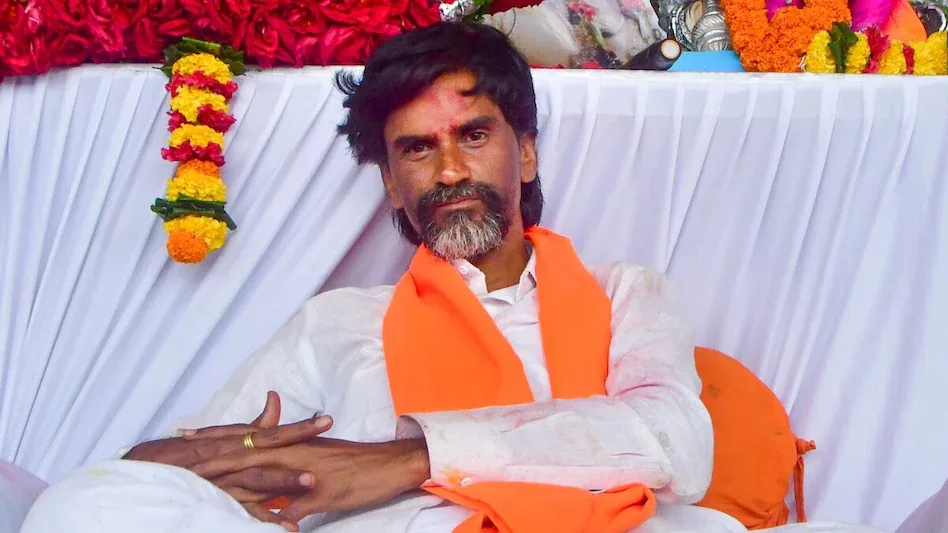 महाराष्ट्र में मराठा आरक्षण आंदोलन के नेता मनोज जरांगे पाटिल