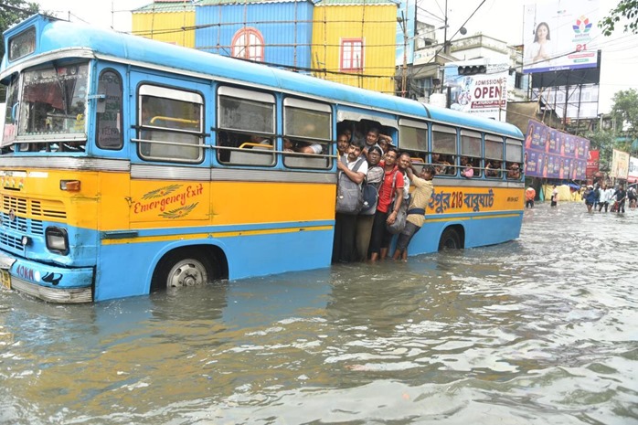 10 people killed in West Bengal rains