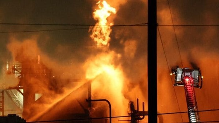 8 patients died in a fire at SMS Hospital in Jaipur