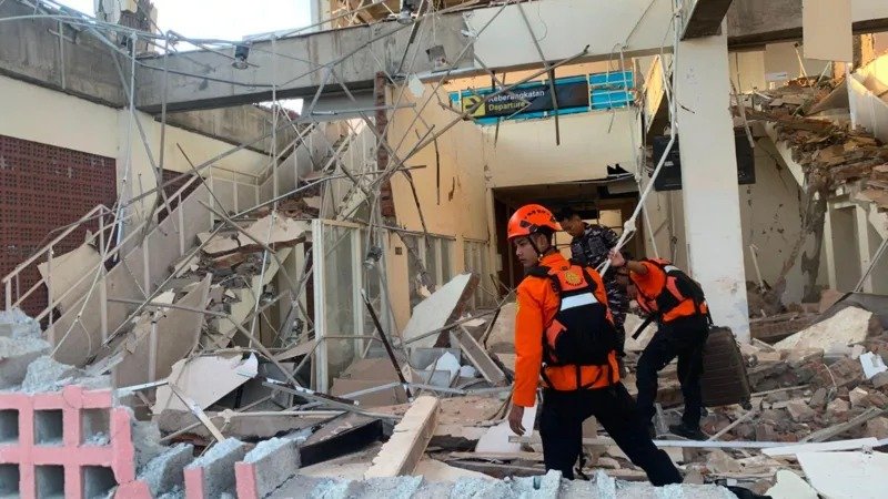 Indonesia Tsunami Alert